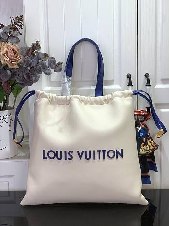 LV Dust Bag Tote M15235 Size 34x18x34cm