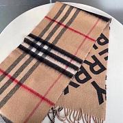Burberry Scarf 131029B Size 30x165cm - 2