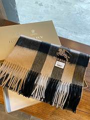 BURBERRY SCARF 231025J Size 35x200xcm - 3
