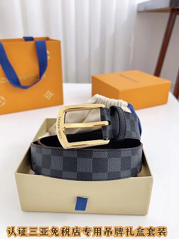 Louis Vuitton Belt LV00036