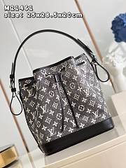 LV Petit Noé Bag M25312 Size 25x28x20cm - 6