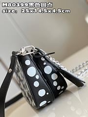 LV x YK Multi Pochette Bag M80399 Size 25x14x4cm - 2