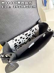 LV x YK Pochette Métis Bag M41487 Size 25x19x7cm - 3