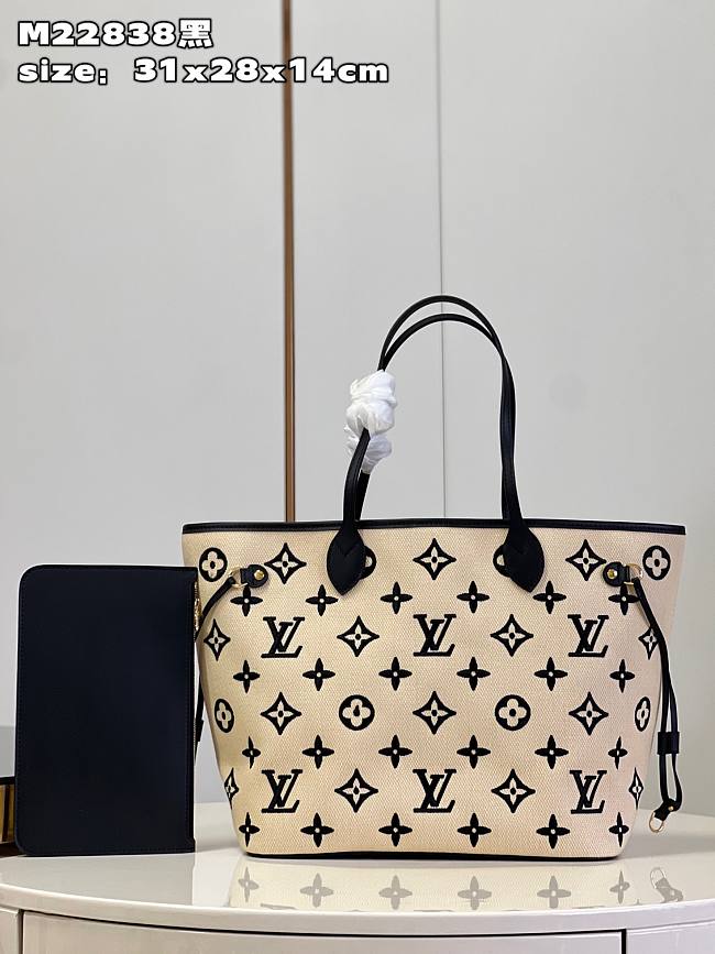 LV Neverfull Bag M22838 Size 31x28x14cm - 1