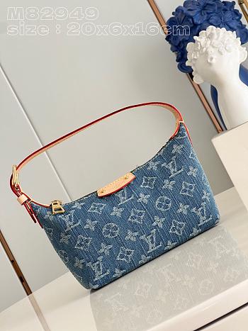 LV Hills Pochette Bag M82949 Size 20x6x16cm