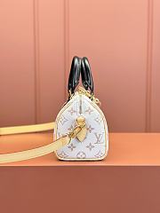 LV Speedy Bandoulière 20 Bag M9300 Size 20x15x12cm - 2