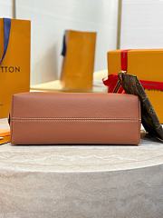 LV Low Key Messenger Bag M1210 Size 30x18x12cm - 4