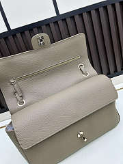 New Release 2026 maxi flapbag , grained calfskin & silver metal_Grey Beige 29x10x18 cm - 2