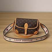 Louis Vuitton Handbag Diane M45985 24x15x9cm - 6