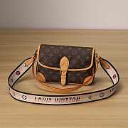 Louis Vuitton Handbag Diane M45985 24x15x9cm - 3