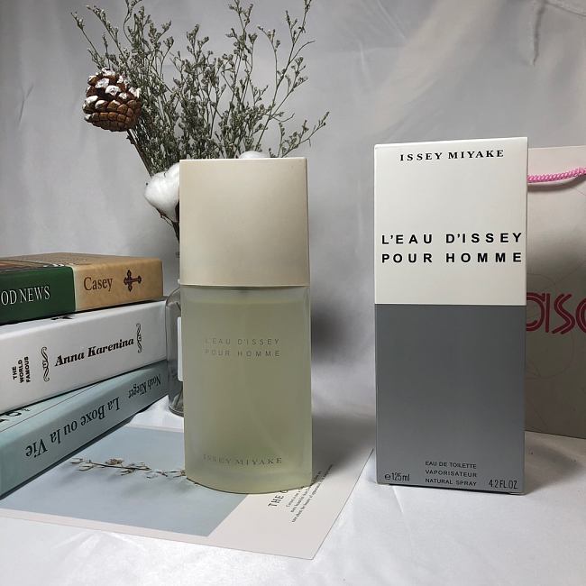 Miyake L'Eau d'Issey Men's Perfume 125ml - 1